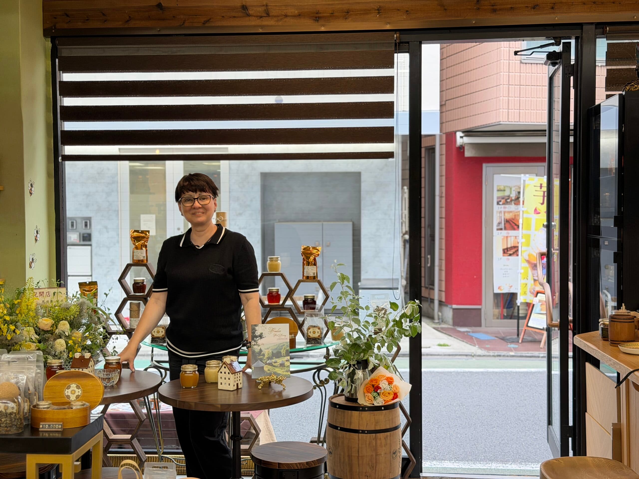 ポップアップで見えた“常設”の手応え。ウクライナ産ハチミツ「Beelio TOKYO」が自由が丘ひかり街に店を構えるまで