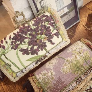 ブランドの世界観に合うセレクトショップの一角で展示会を開催/ Lila