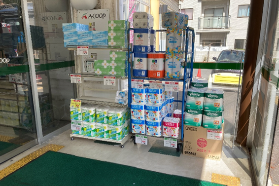 Aコープの風除室スペースの例